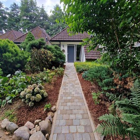 Ervaar Vredige Rust In Deze Charmante Knusse Bungalow Posterholt ภายนอก รูปภาพ