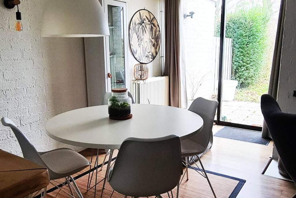 Ervaar Vredige Rust In Deze Charmante Knusse Bungalow Posterholt ภายนอก รูปภาพ